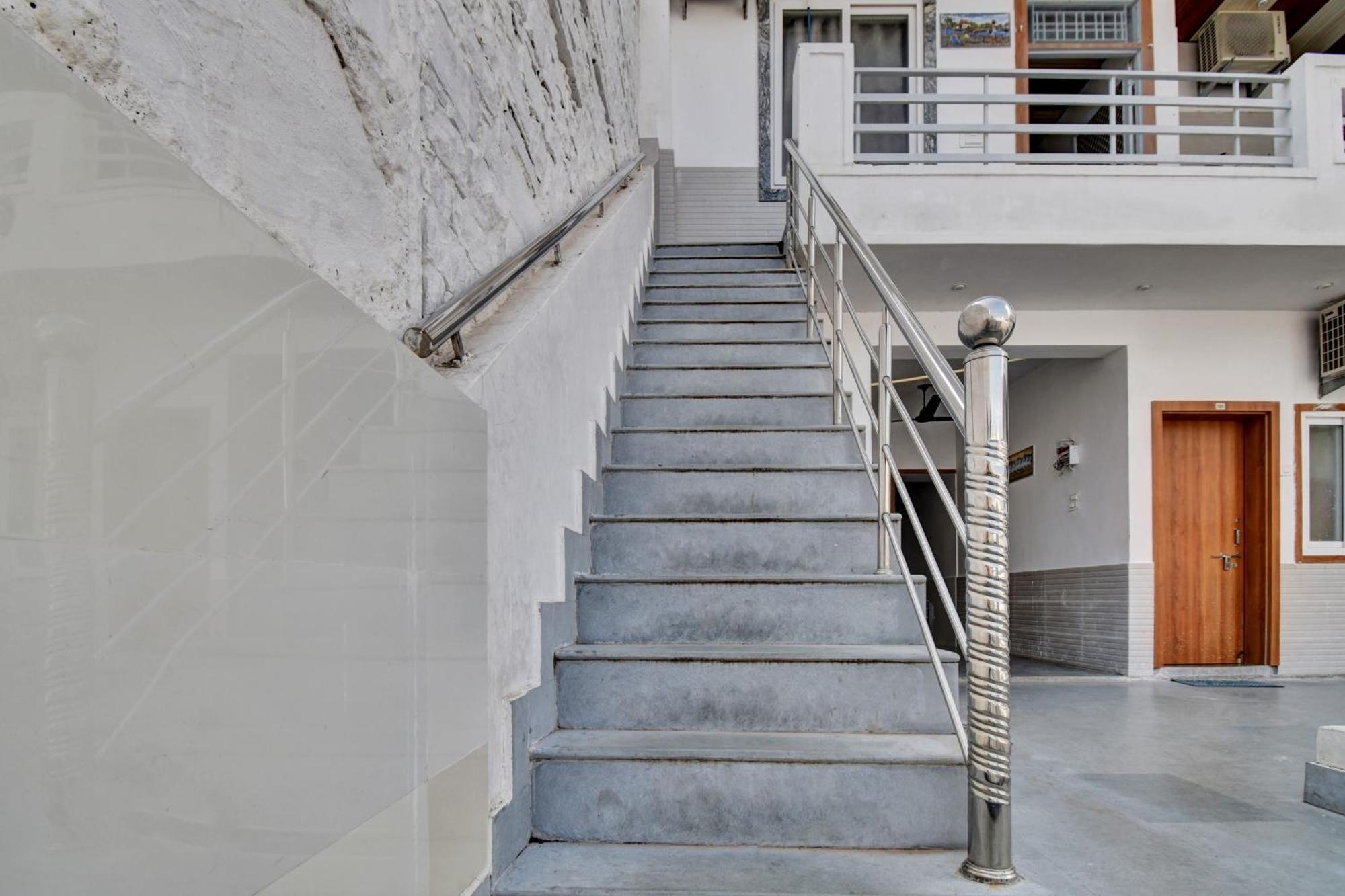 Oyo Flagship Apna Guest House Kota  Ngoại thất bức ảnh